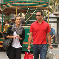 Jessica Alba and Cash Warren go shopping at The Grove | Picture 85958